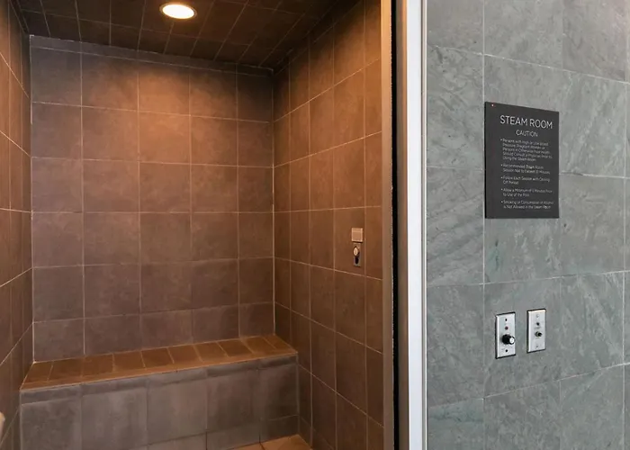 Loop 1br W Pool Gym Nr Financial District Chi-251